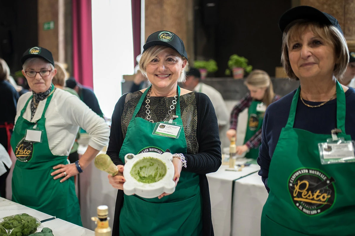 concorrenti VII edizione campionato mondiale di pesto al mortaio