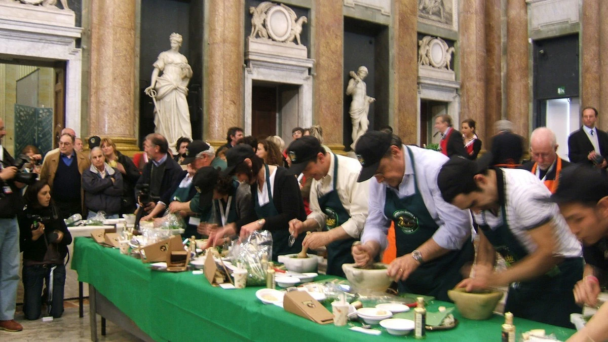 II edizione Campionato mondiale del pesto al mortaio