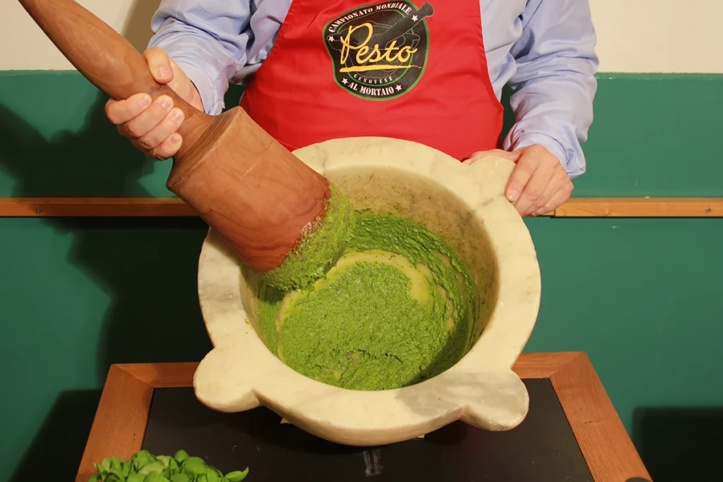il pesto al mortaio